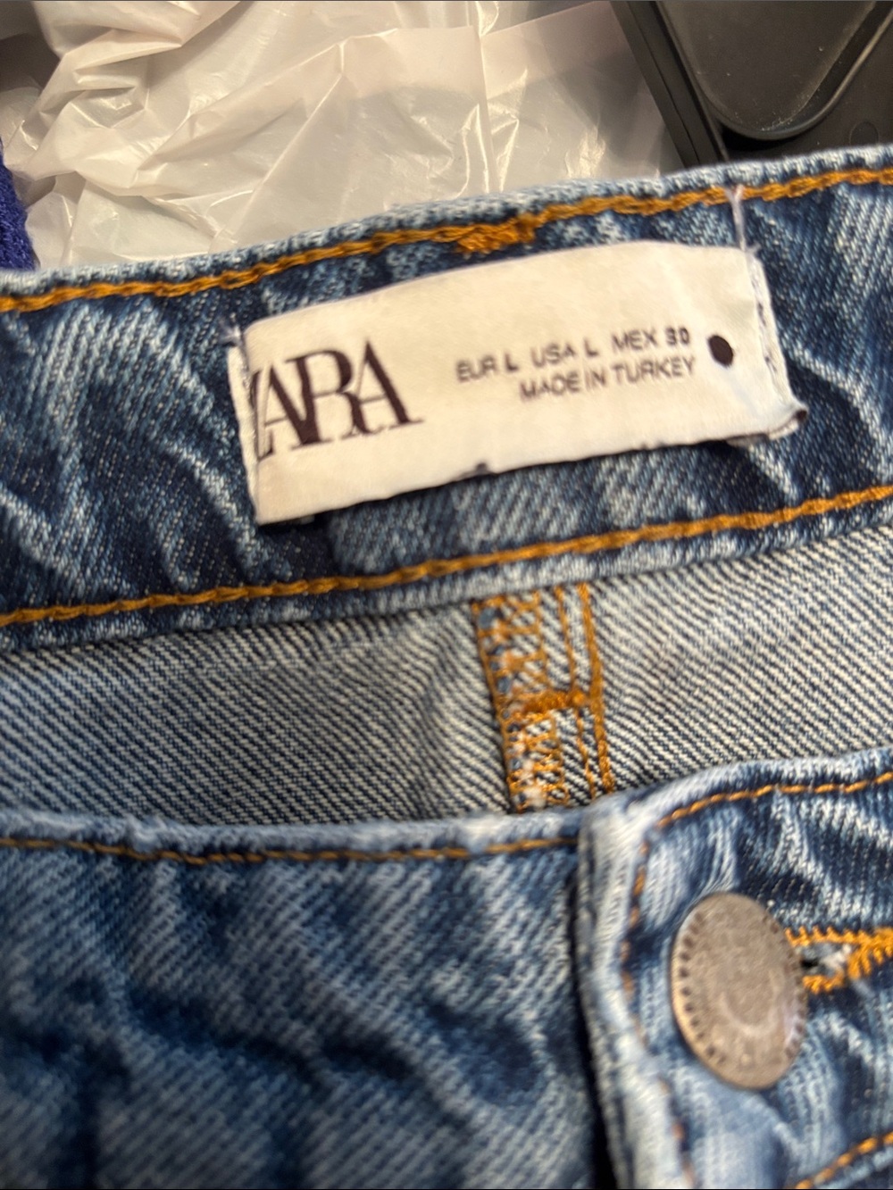 Zara Blue Denim Mini Skirt with Frayed Hem L - Picture 3 of 3